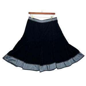 Intuitions Black Velvet ALine Skirt with Grey Trim Size 8 Holiday Party Cocktail